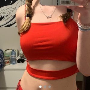 red crop top!!